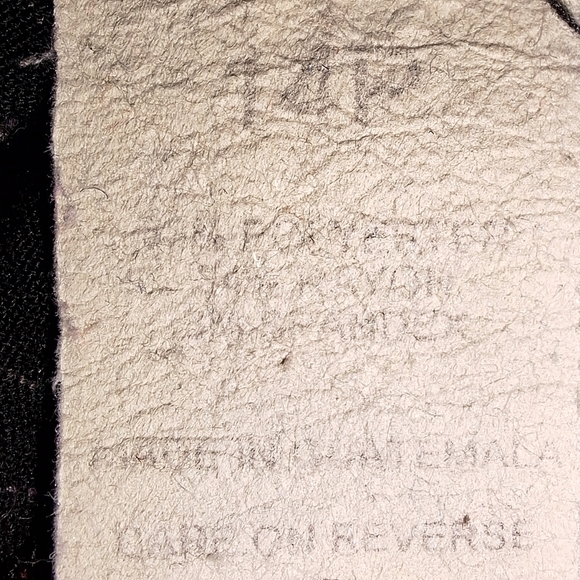 Briggs New York Black striped capris In a size 14p. - Picture 5 of 5